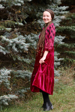 Load image into Gallery viewer, Burgundy Velvet Midi Dress with Organza Plaid Sleeves
