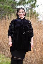 Load image into Gallery viewer, Black Velvet Sparkle Plus Size Top
