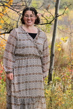 Load image into Gallery viewer, Dandelion Ruffle Plus Size Midi Dress
