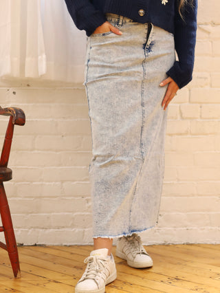 Light Acid Wash Maxi Denim Skirt