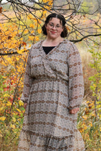Load image into Gallery viewer, Dandelion Ruffle Plus Size Midi Dress
