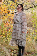 Load image into Gallery viewer, Dandelion Ruffle Plus Size Midi Dress
