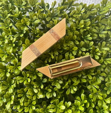Load image into Gallery viewer, Blonde Wood Thick Hair Clip Sets (2 styles)
