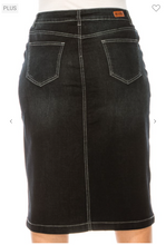 Load image into Gallery viewer, The Sally Dark Wash Plus Denim Skirt with Silver Stitching
