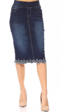 Load image into Gallery viewer, Dark Wash Vintage Embroidered Denim Skirt with Elastic Waist
