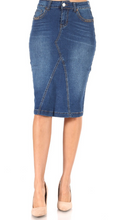 Load image into Gallery viewer, Indigo Wash V-Panel Denim Skirt
